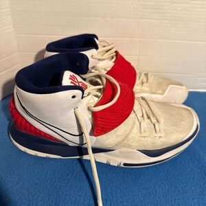 Nike Kyrie Irving 6 Sneakers White Red Blue Trim Men’s Size 11